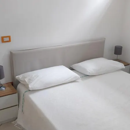 Maisonette * מונטקיו אמיליה